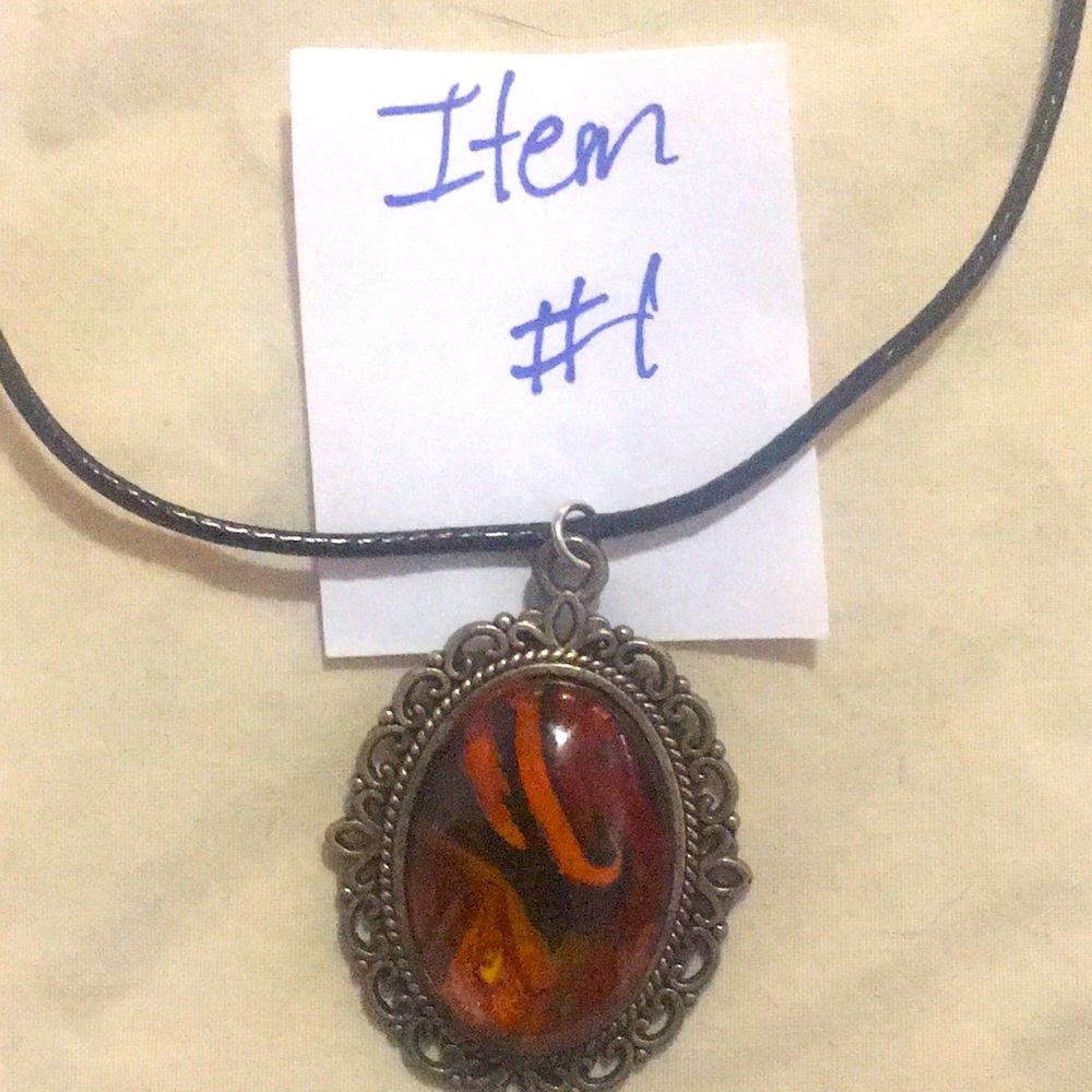 Beautiful pendant necklaces